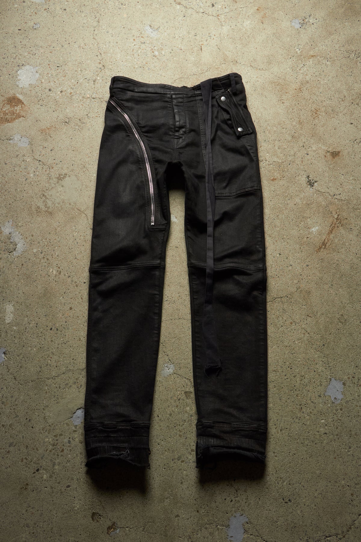 RICK OWENS DRKSHDW SS23 [EDFU] AIRCUT ASYMMETRICAL ZIPPED WAXED PANTS