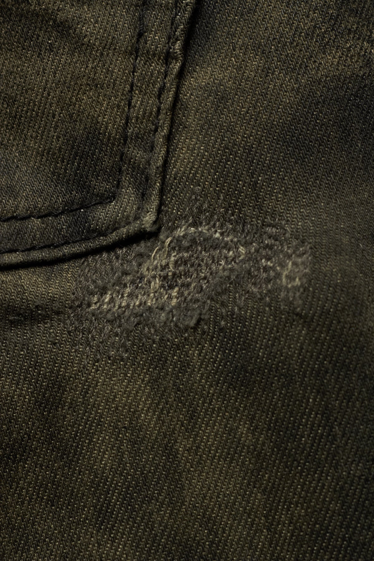 TORNADO MART [8117018] WAXED SNAKESKIN FLARED DENIM