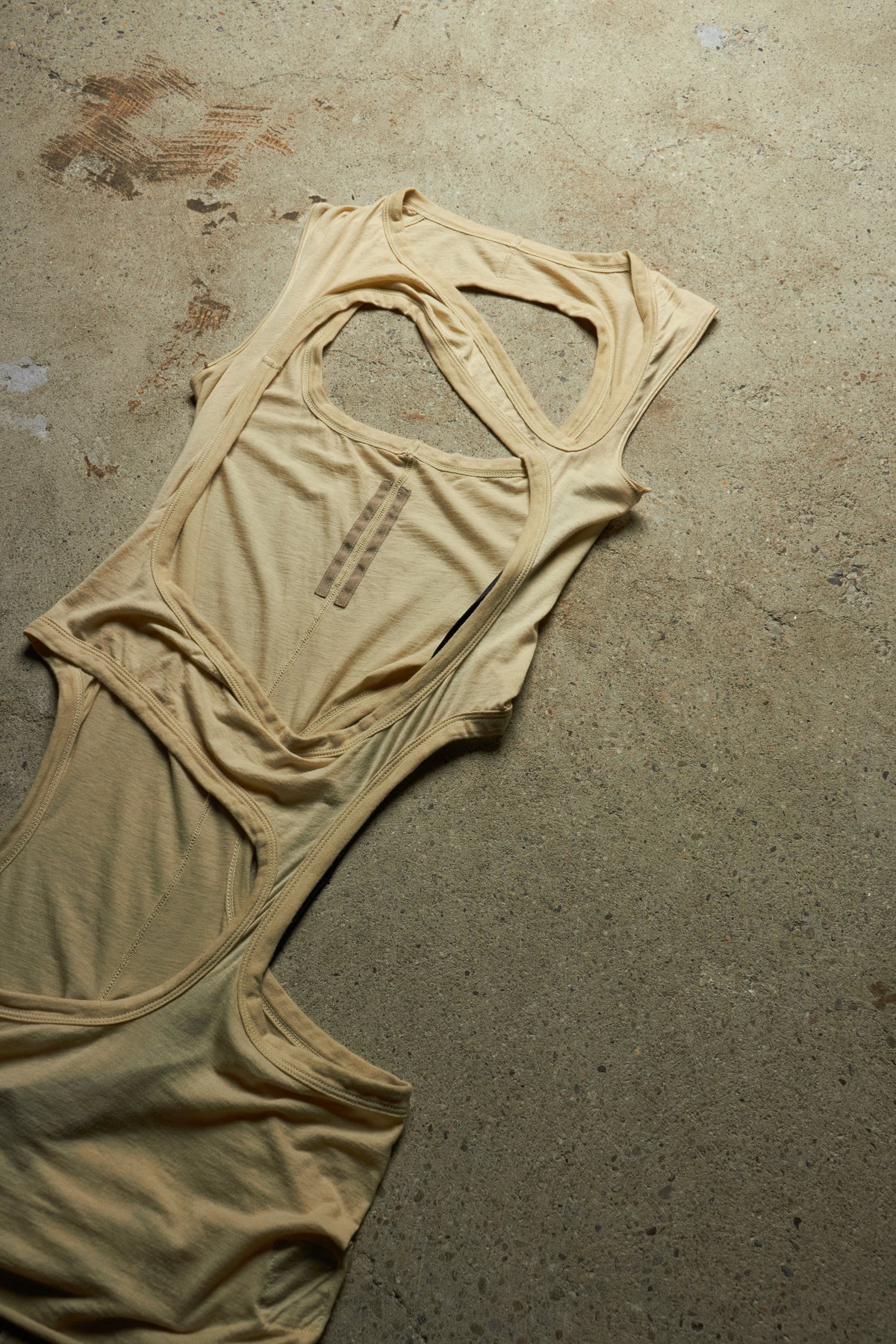 RICK OWENS SS24 DRKSHDW [LIDO] MILK ASYMMETRICAL CUT OUT TANK TOP