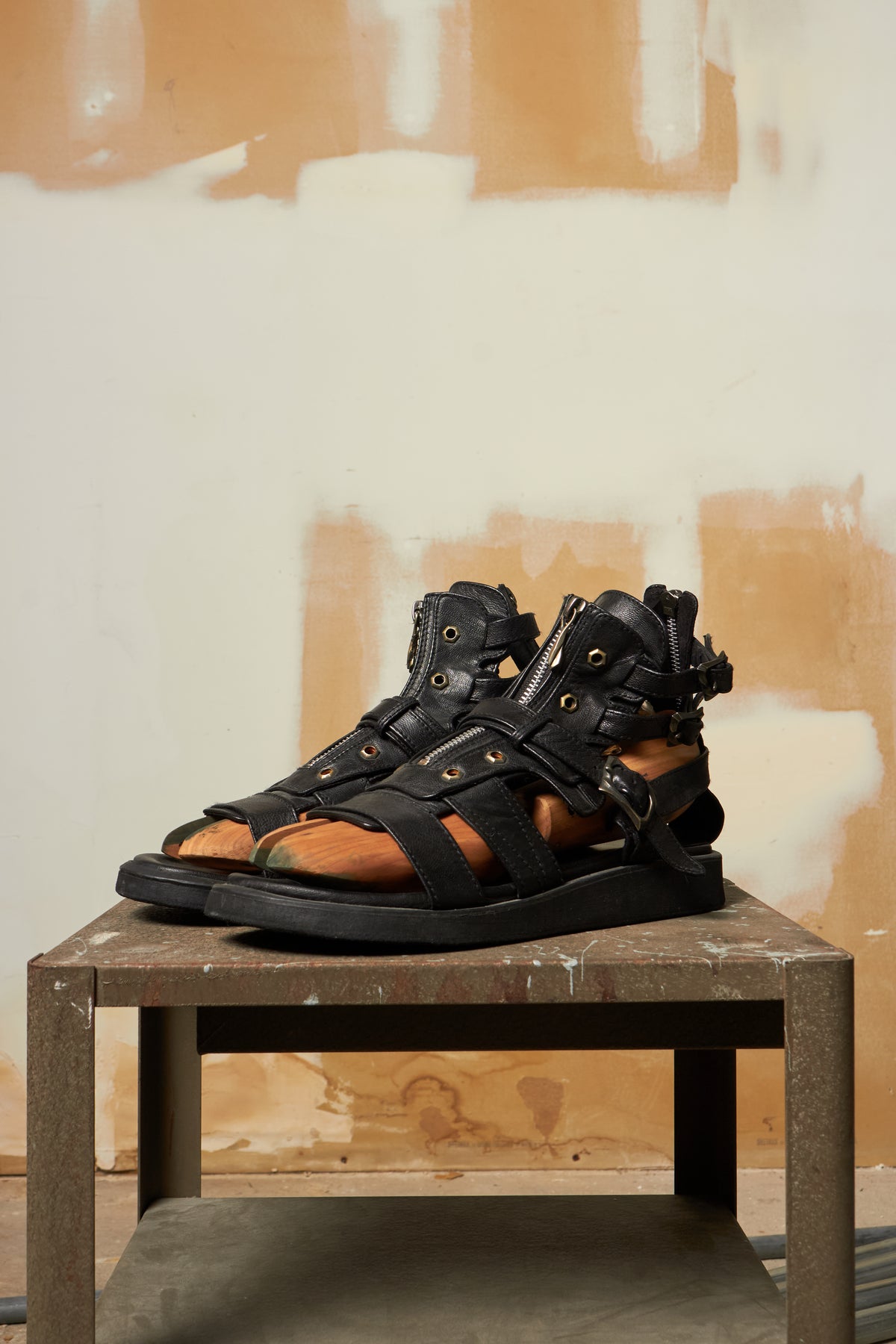 14TH ADDICTION GLADIATOR BLACK LEATHER SANDALS
