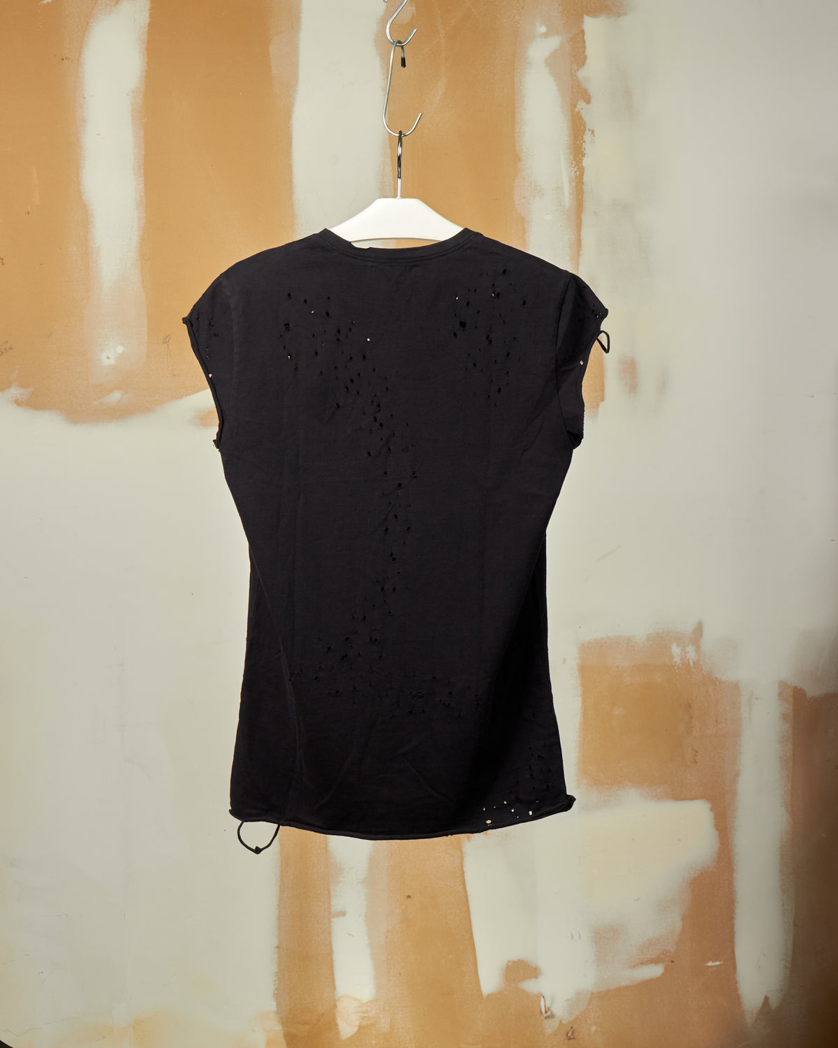14TH ADDICTION DISTRESSED & PIERCED BLACK TEE