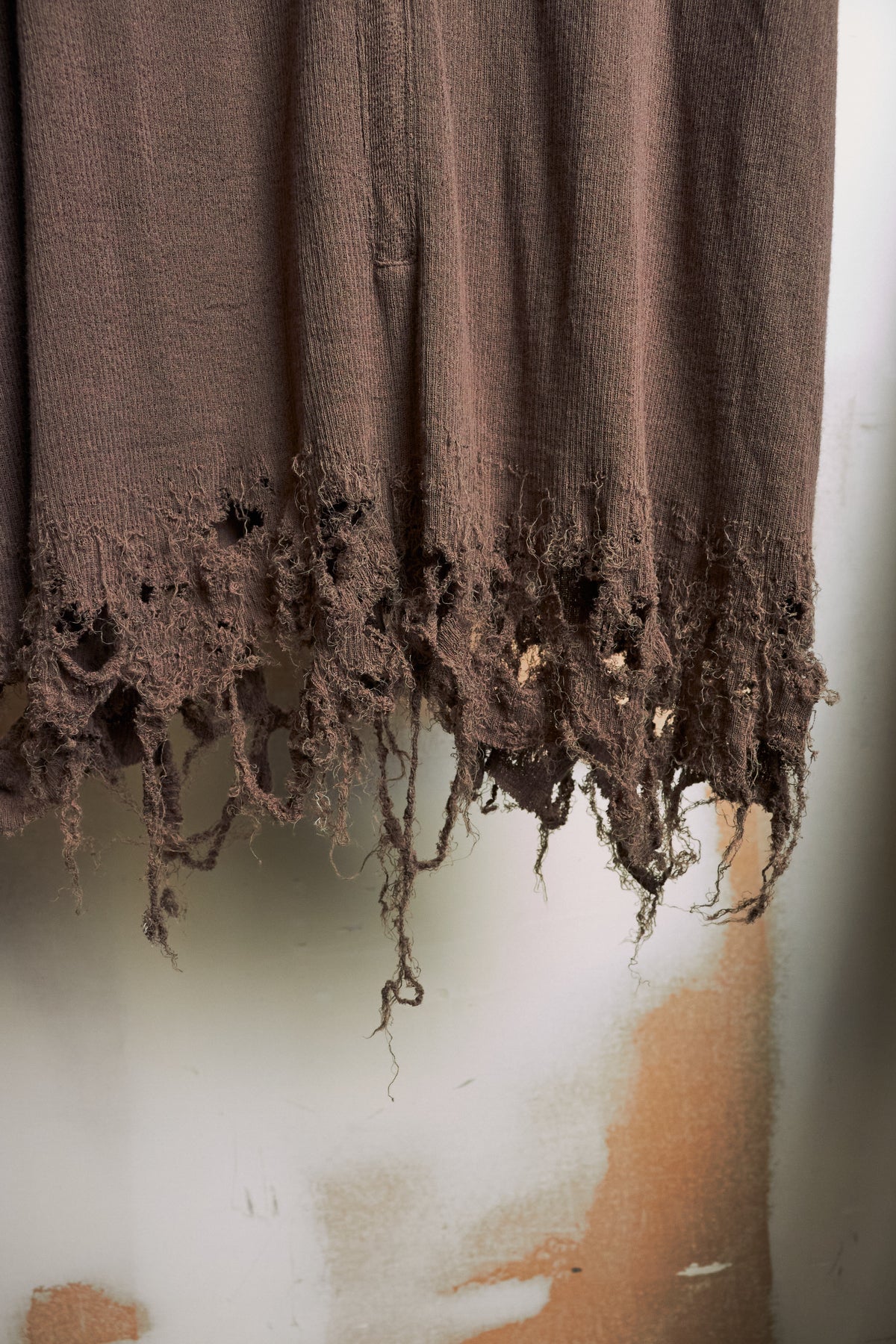 [SAMPLE] JULIUS_7 Silk Cotton Ribbed Distressed Tank Top [Permanent Collection]