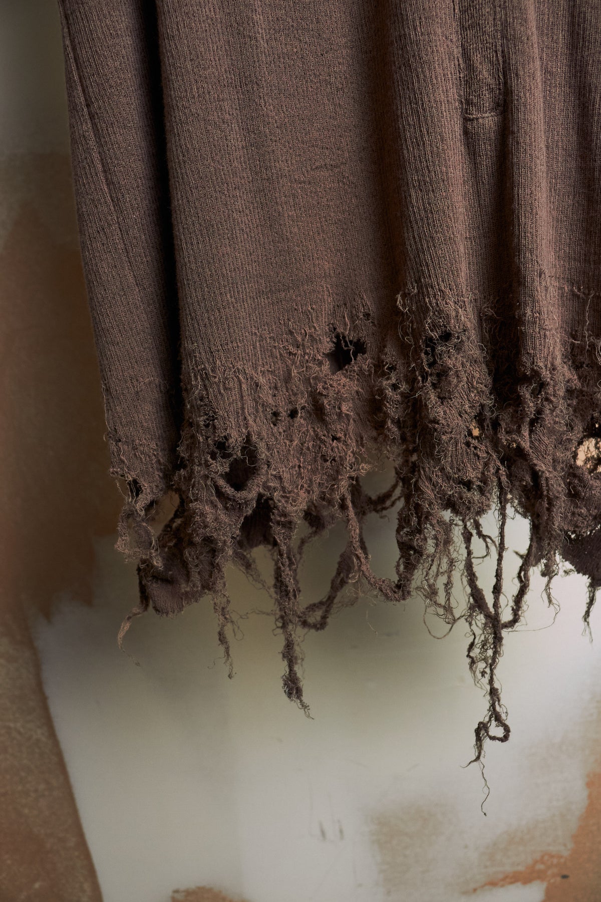 [SAMPLE] JULIUS_7 Silk Cotton Ribbed Distressed Tank Top [Permanent Collection]