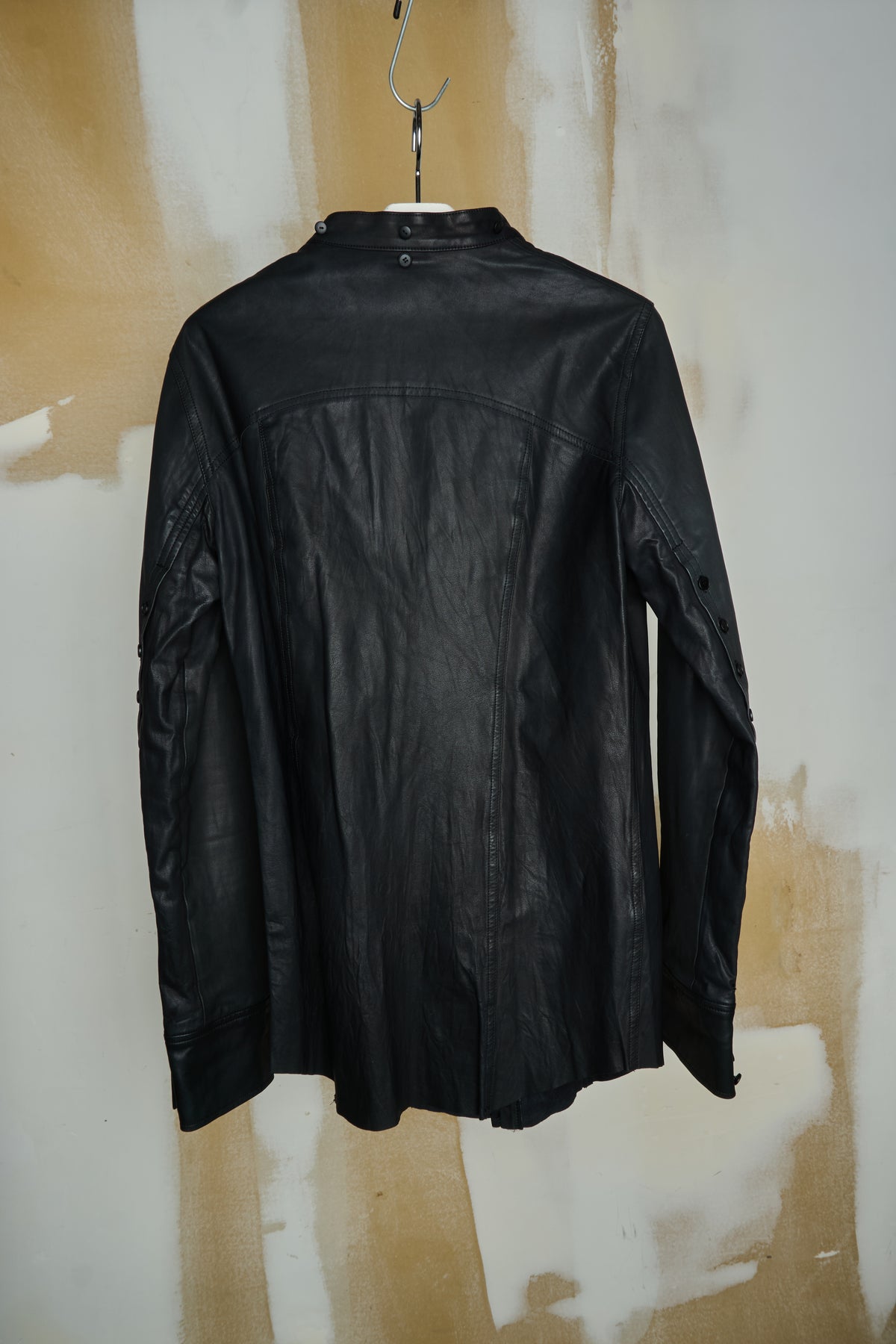 L.G.B. [SHIRT-G/M] DOUBLE LAYERED REMOVABLE COLLAR CALF LEATHER BUTTON JACKET